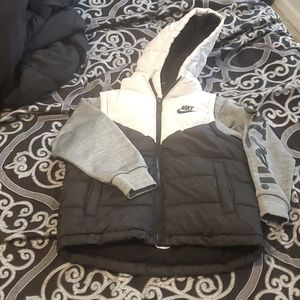 Boys nike Light  puffer coat